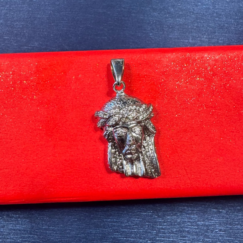 18K White Gold Jesus Pendant with stones